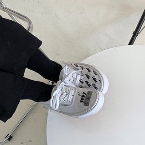 white canvas shoes